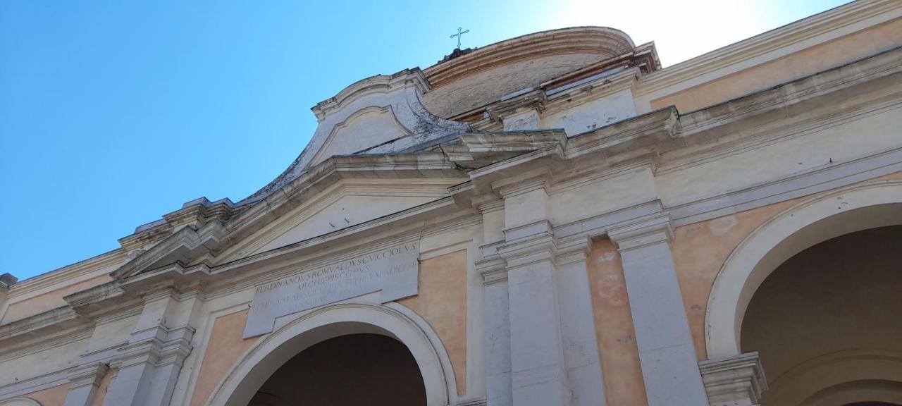 Corte Cavour. Una Mansarda Nel Cuore Della Citta Ravenna Kültér fotó