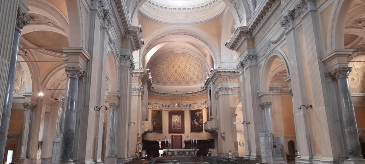 Corte Cavour. Una Mansarda Nel Cuore Della Citta Ravenna Kültér fotó